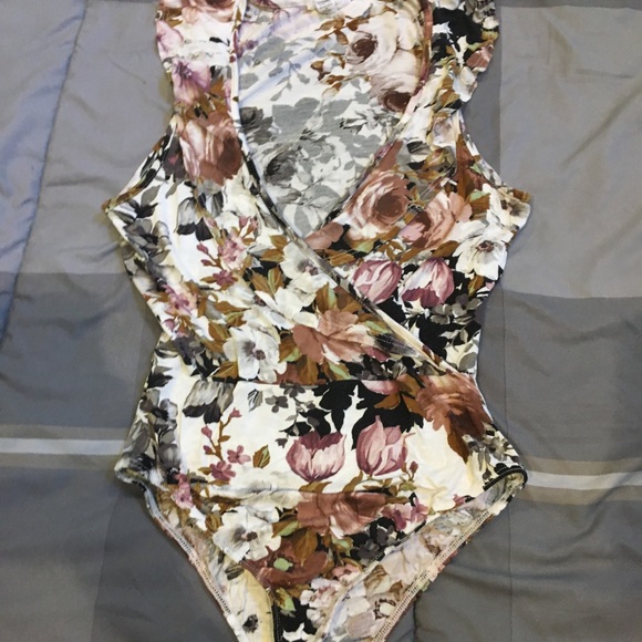 Full Tilt Tops - Floral body suit